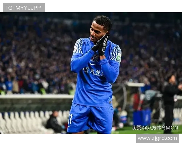 足球球星逆天表现震惊教练全场瞬间成为焦点引爆全场热议