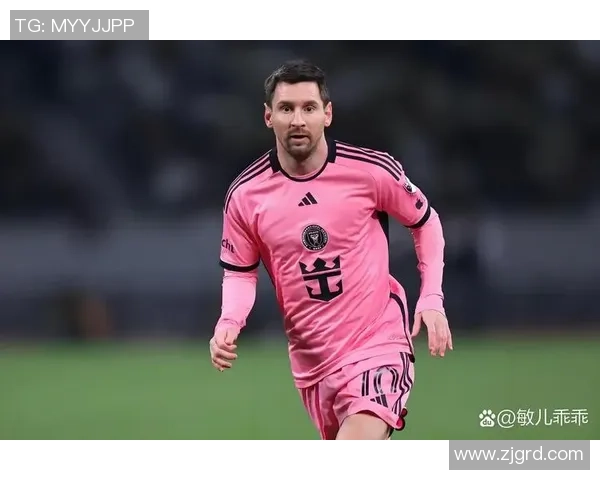 足球巨星们的笑容背后：他们如何用微笑征服赛场与球迷心扉